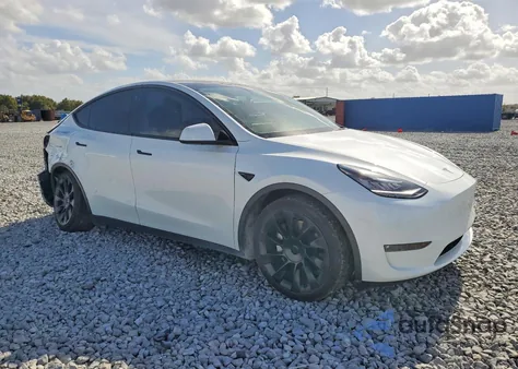 2023 Tesla Model Y z USA, uszkodzony, nr VIN 7SAYGDEEXPF611307